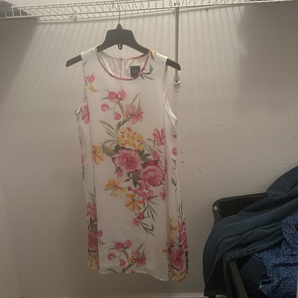 Women’s floral dress, pink and white, JH size 10P - Picture 2 of 5